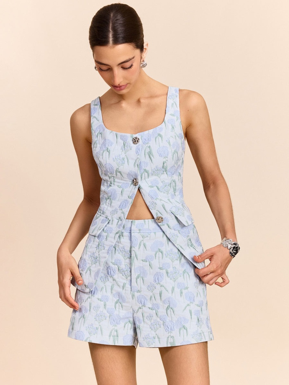 Commense Floral Jacquard Vest - Picture 4 of 5